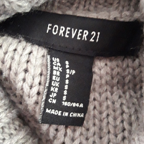 SALE💥$11 Forever 21: Sweater - Picture 5 of 5